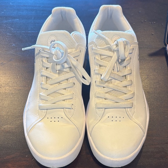 On Running White Athletic Shoes - Picture 3 of 4